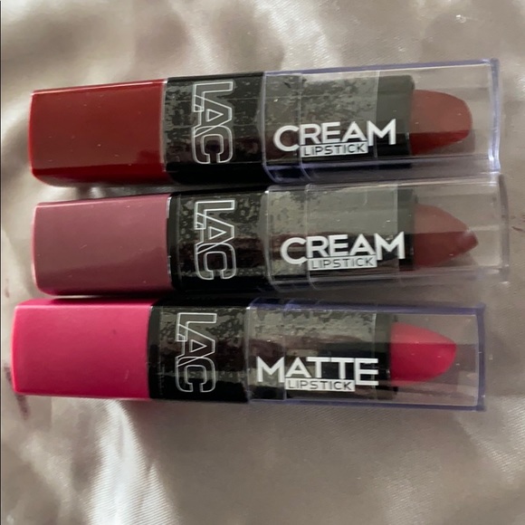 Spring Lipstick Colors - Picture 2 of 3